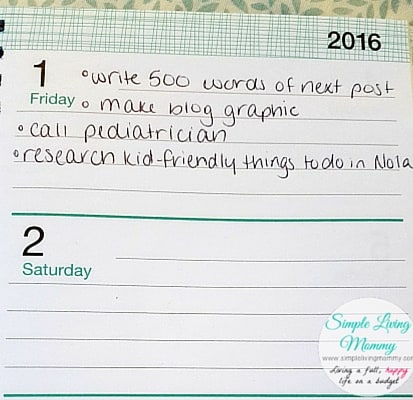 Do you start using planners only to abandon them a few weeks later? This mom gives her version of a simple planner that you can actually stick to I can't believe getting organized is this simple!