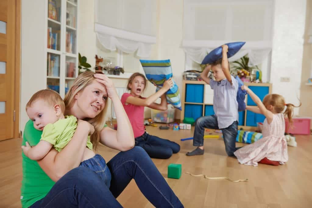 15 Life-Saving Tips for the Most Overwhelmed Mom! - Simple Living Mommy