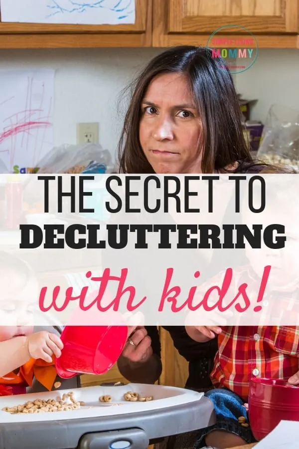 Decluttering tips for overwhelmed moms! Learn the secret to conquer your clutter at naptime and drastically decrease stress with these crazy simple tips!